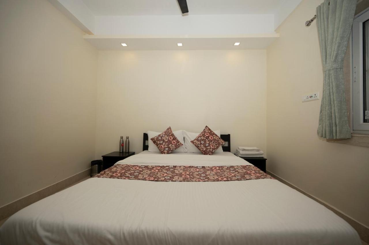 Lakeside Suites Calcuta Exterior foto