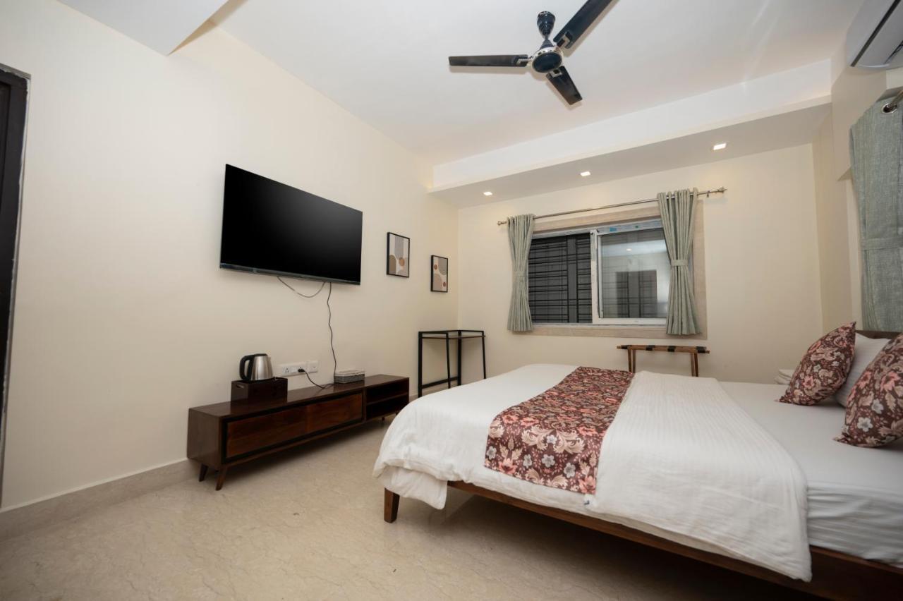 Lakeside Suites Calcuta Exterior foto