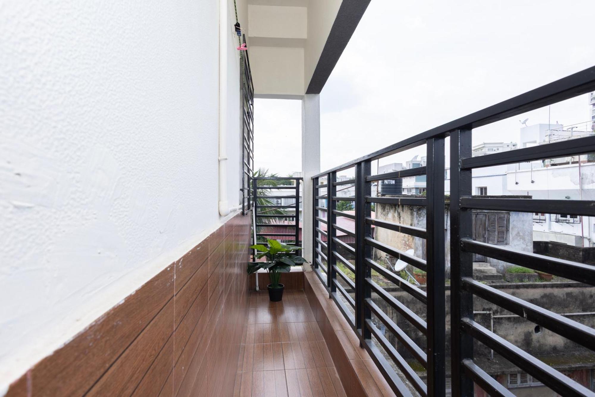 Lakeside Suites Calcuta Exterior foto